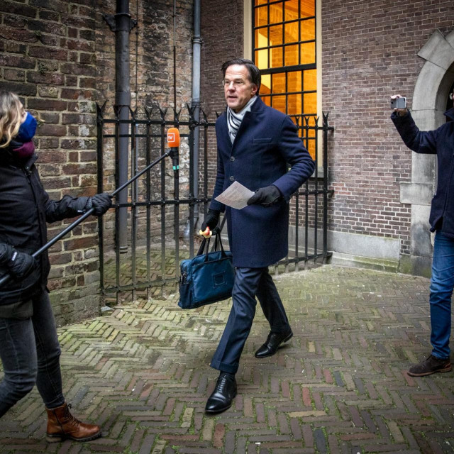 Premijer Mark Rutte spreman je do izbora u ožujku biti vršitelj dužnosti, ali smatra kako je bitno u doba krize zadržati stabilnost