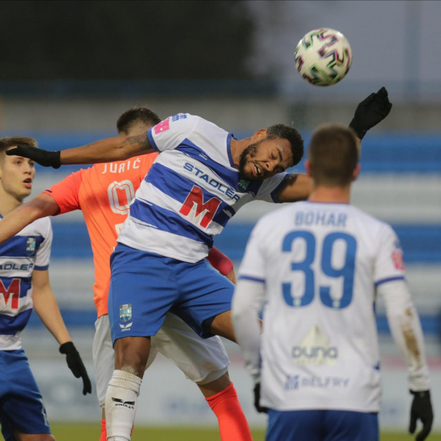 Oliveira Talys u skoku