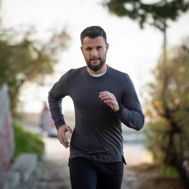 Kad bi pisao pjesme, svoje bi maratone opjevao kao blues za radničku klasu, nešto u stilu Boba Dylana