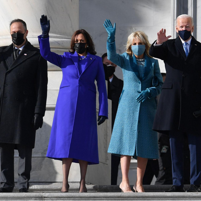 Doug Emhoff i Kamala Harris te Jill Biden i Joe Biden