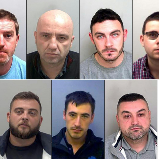 S lijeva na desno voditelji lanca: Ronan Hughes, Gheorghe Nica. Vozači kamiona Maurice Robinson, Eamonn Harrison. U donjem redu ostali optuženi: Ovidiu Hanga, Christopher Kennedy, Valentin Colota