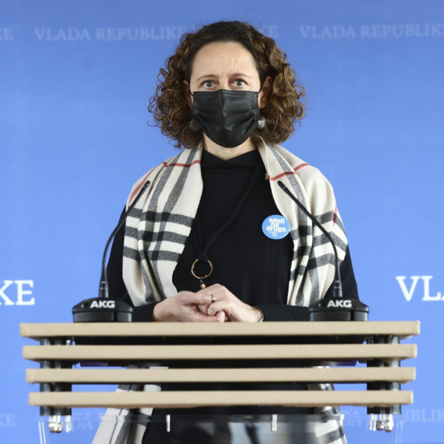 Ministrica kulture Nina Obuljen Koržinek