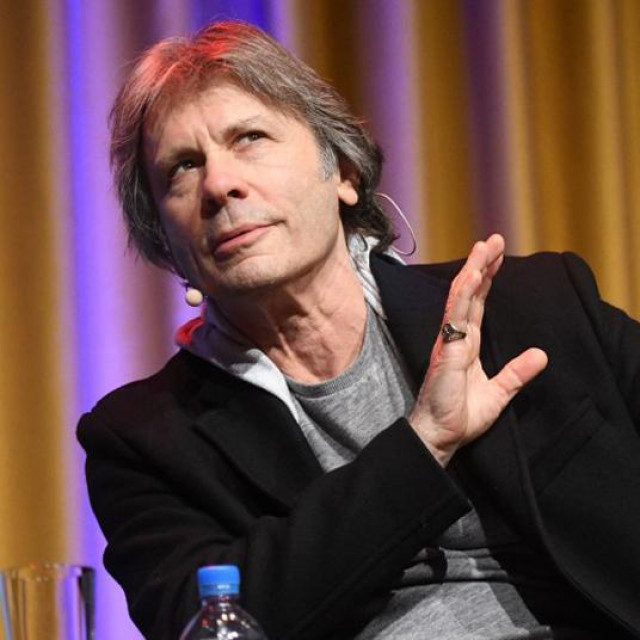 Bruce Dickinson, Brittany Potts
 