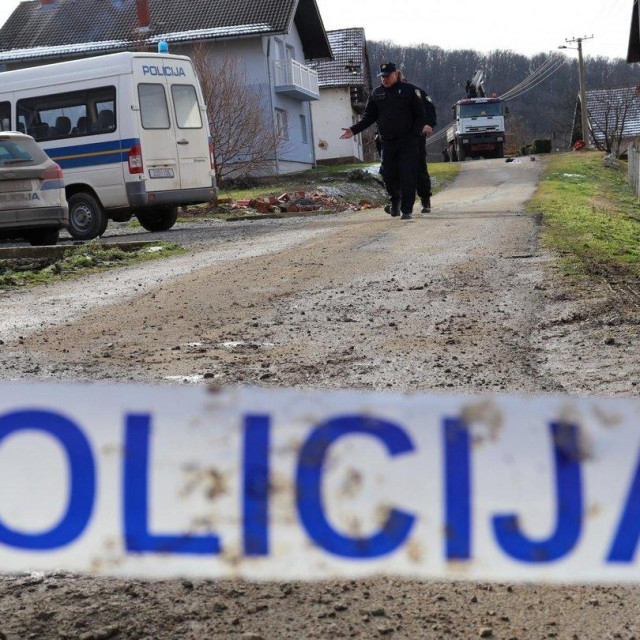 Policijski očevid u ulici Jana Žiške u Pakracu