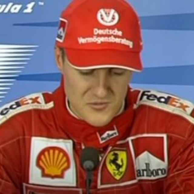 Michael Schumacher na jednoj od press-konferencija