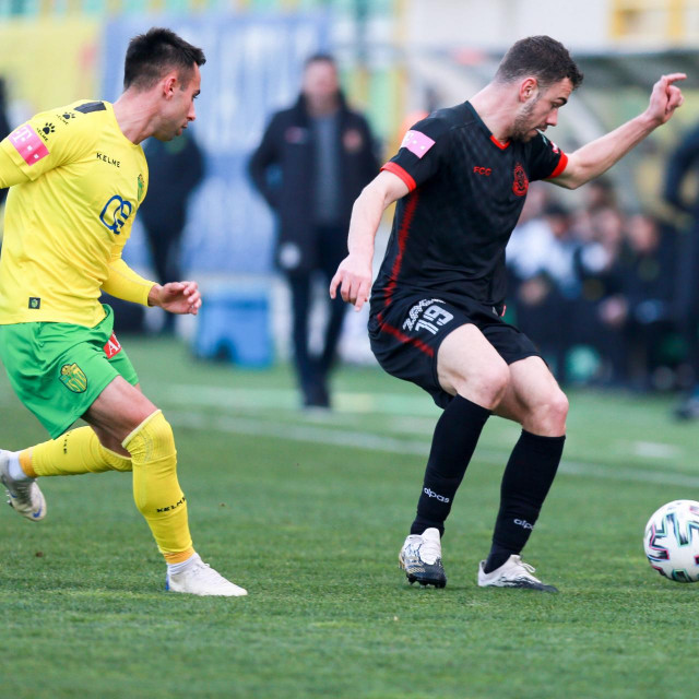 Marijan Čabraja (prvi desno)