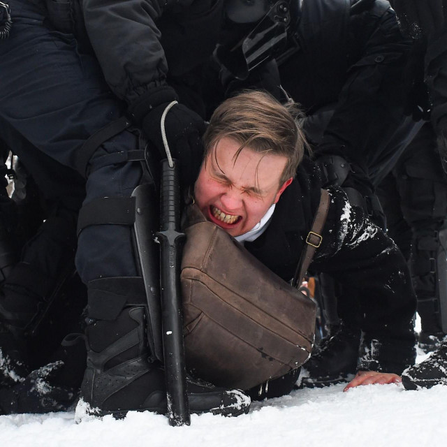 Prosvjed u znak potpore Alekseju Navaljnom u Sankt Peterburgu