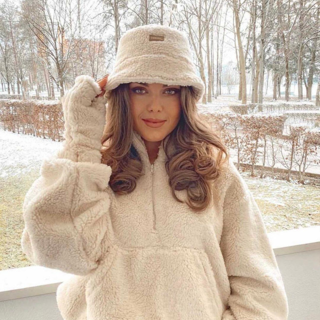 Jelena Golub, sestra Matea Kovačića