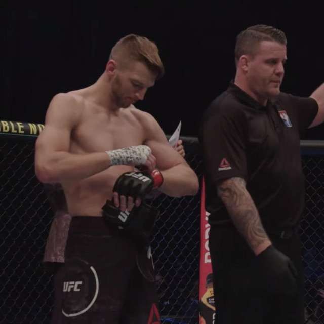 Dan Hooker i Michael Chandler