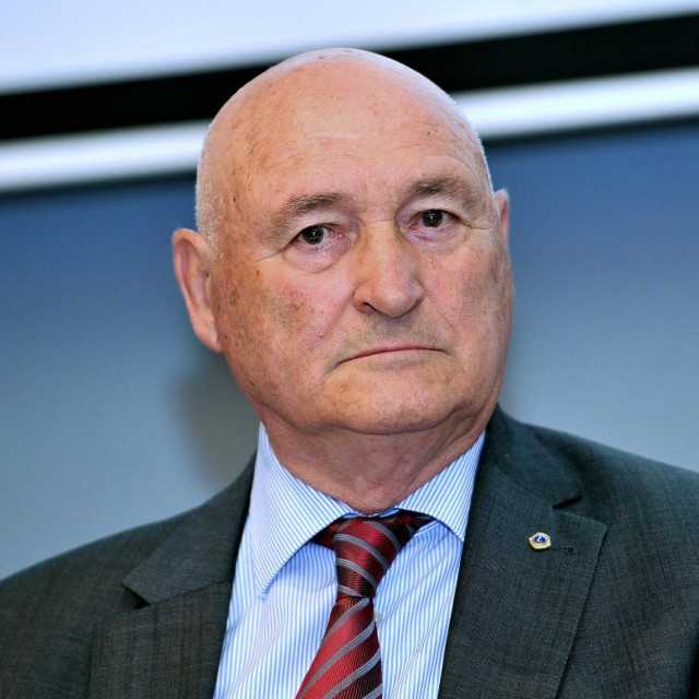 Branko Roglić
 