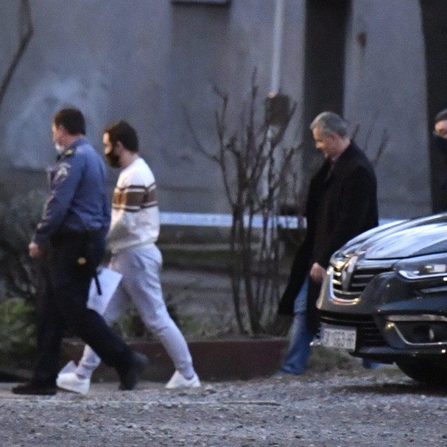 Privođenje vlasnika Passage Tone R. 