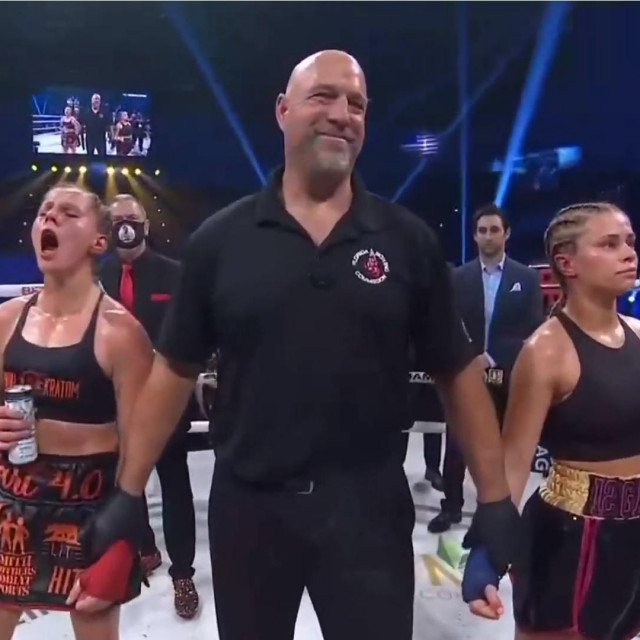 Britain Hart i Paige VanZant