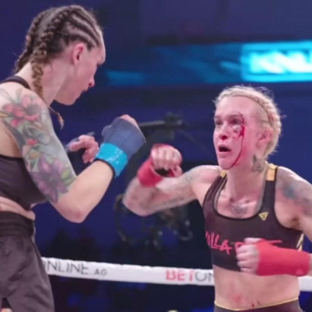 Charisa Sigala vs. Taylor Starling