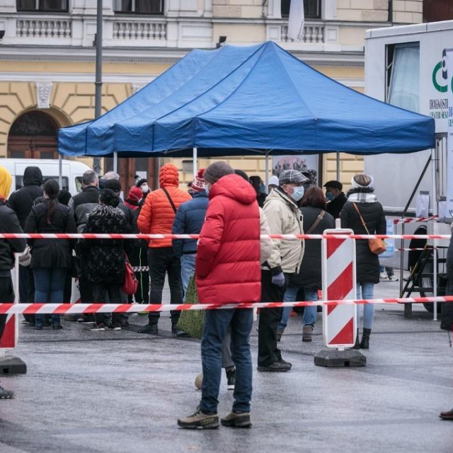 Testiranje na koronavirus u Sloveniji / Ilustracija