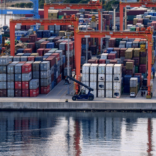 Luka Rijeka, kontejnerski terminal Brajdica.
 