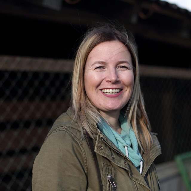  Ivana Varkonji, predsjednica Udruge Farmica










 