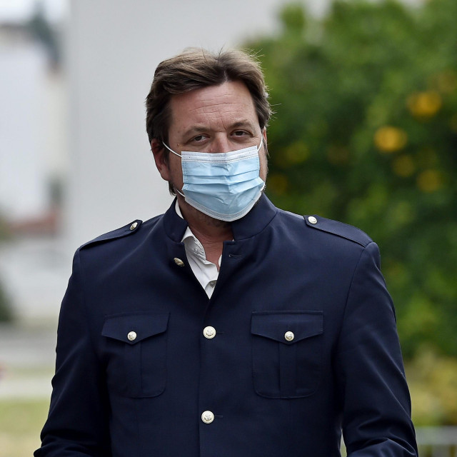 'Prozivali su me i za izbor moje bivše djevojke na čelo Turističke zajednice, a danas je svi hvale', tvrdi Peronja