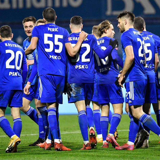 Dinamu doslovno svi ”gledaju u leđa”