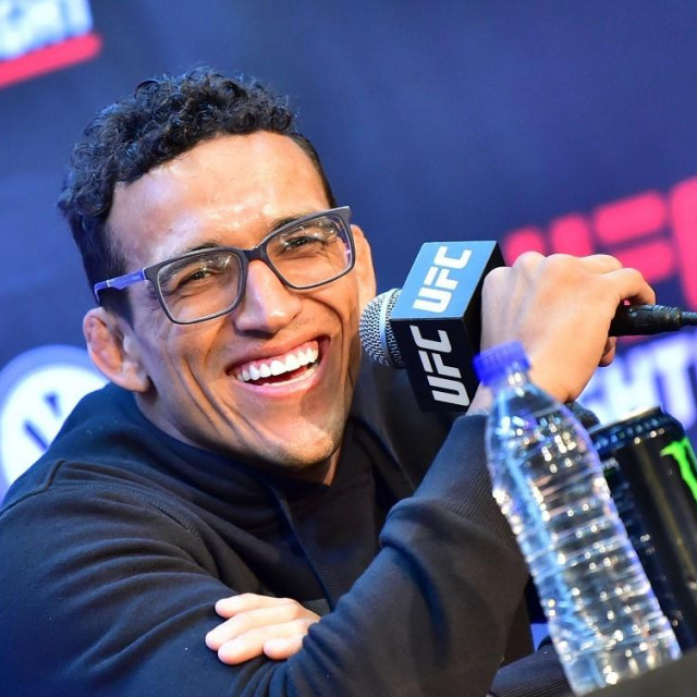 Charles Oliveira