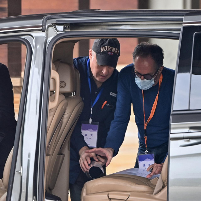 Misija WHO-a u Wuhanu