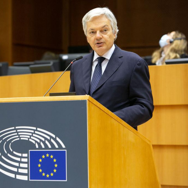 ”Od Hrvatske smo zatražili da sljedeća sredstva EU investira u digitalizaciju pravosuđa” rekao nam je povjerenik Reynders