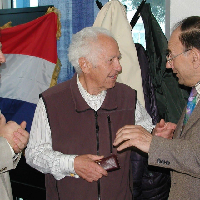 Pavle Gaži (u sredini) / arhiva