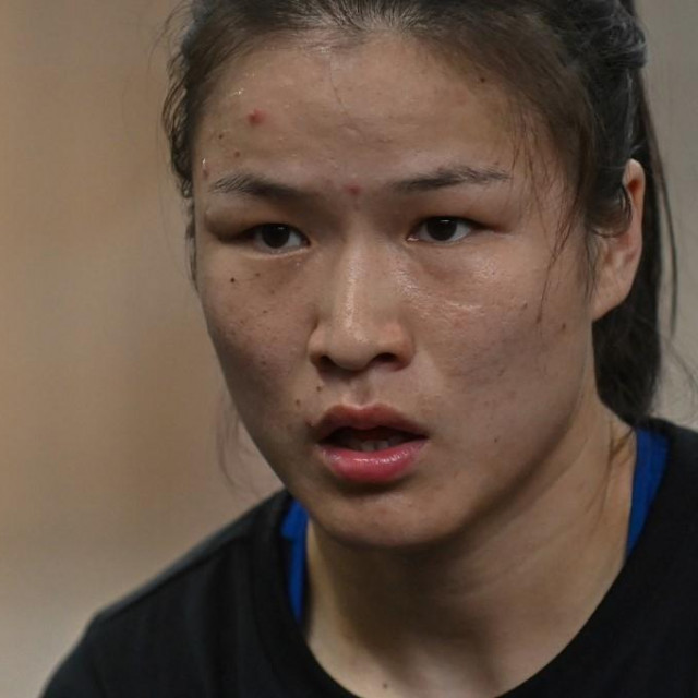Weili Zhang