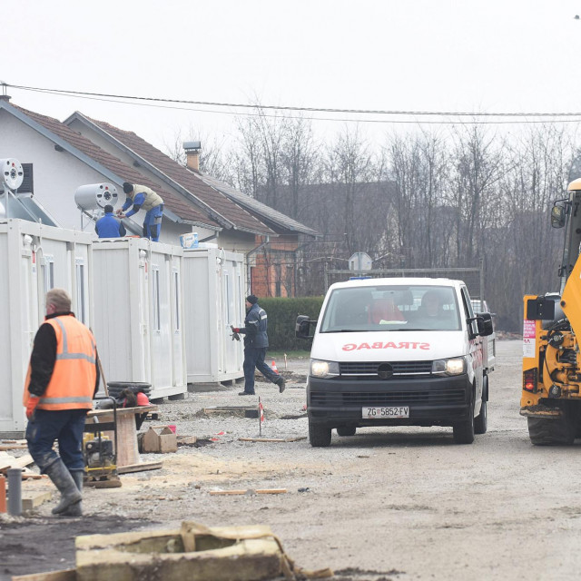Kontejnersko naselje u Petrinji