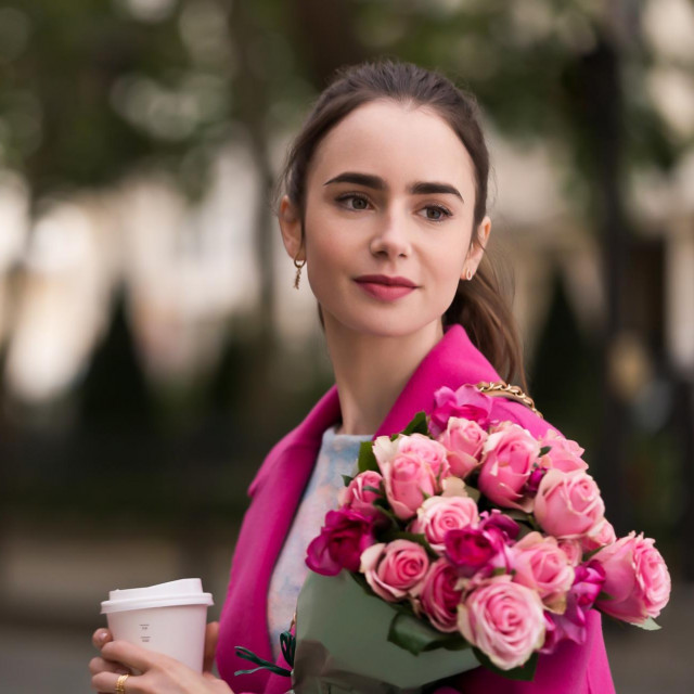 Lily Collins u Netflixovoj seriji ”Emiliy u Parizu”