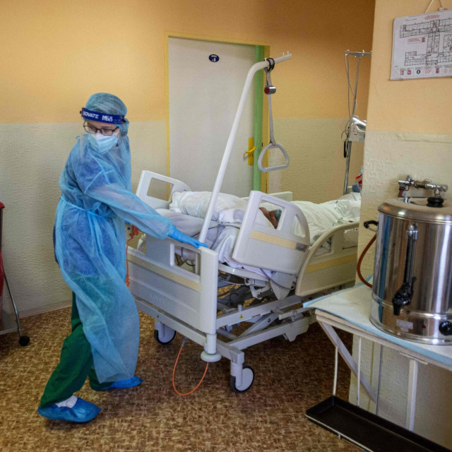 Prizor iz češke bolnice / Ilustracija