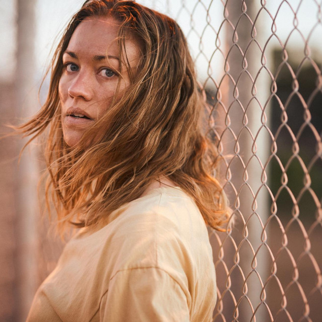 Australska serija ”Ljudi bez države”, Yvonne Strahovski