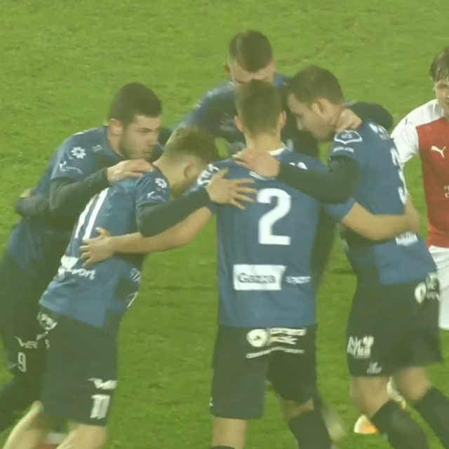 Slavia Prag kolo
