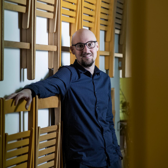 Mihael Severinac iz udruge Krijesnica pomaže djeci s malignim oboljenjima
 