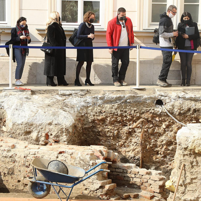 Arheološka istraživanja u Banskim dvorima