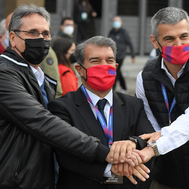 Juan Laporta (u sredini)