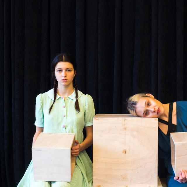 ZKM-ova predstava 'Knjiga o ljetu'