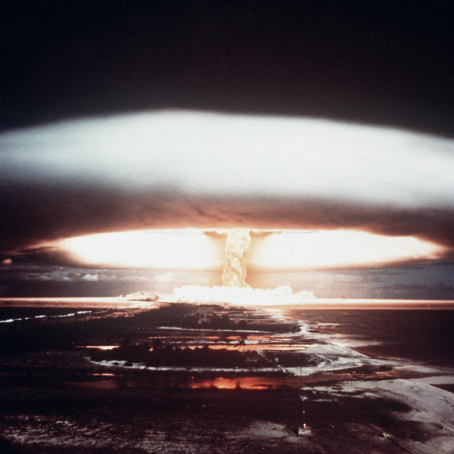 Nuklearna eksplozija kod atola Mururoa 1971.