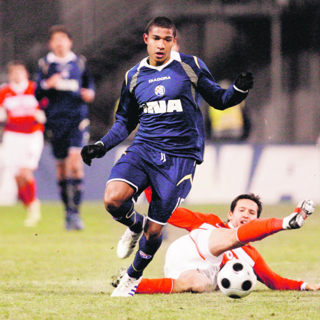 Sammir u dresu Dinama