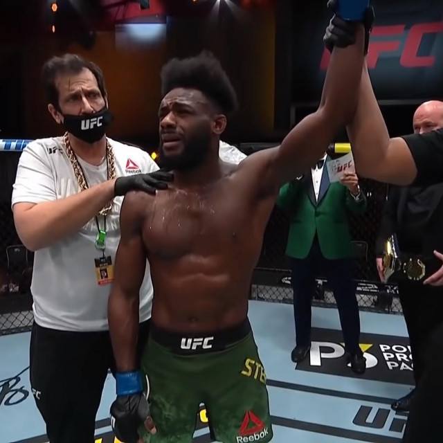 Ray Longo i Aljamain Sterling