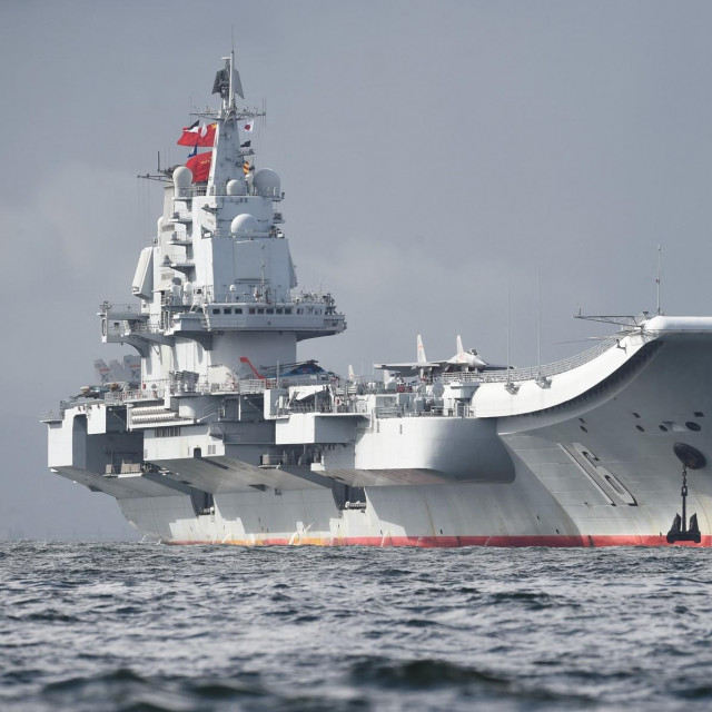 Nosač aviona Narodnooslobodilačke mornarice Kine, Liaoning