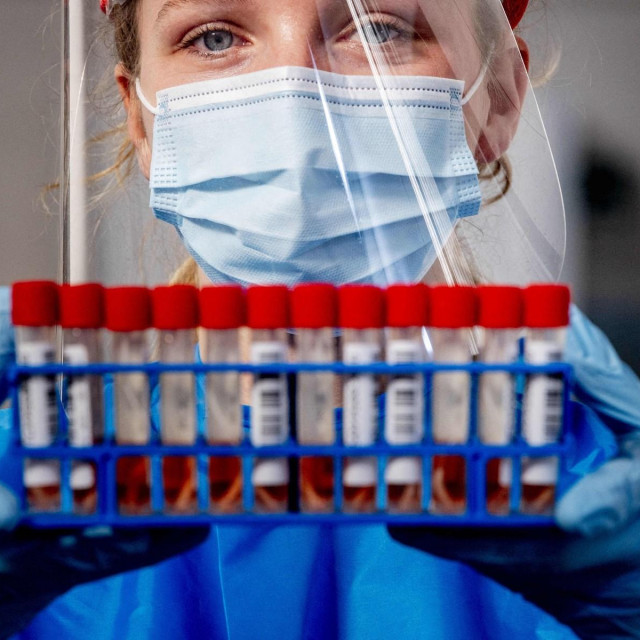 Ilustracija, testiranje na koronavirus