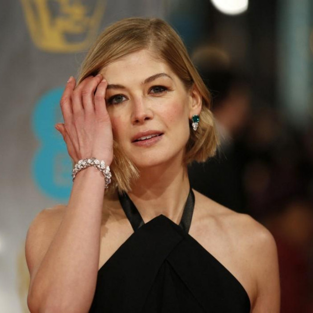 Rosamund Pike 
