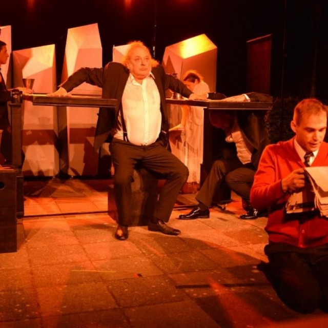 Predstava ”Gospoda Glembajevi” u režiji Branka Brezovca