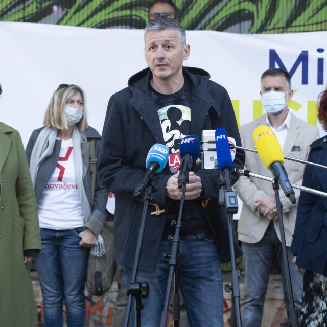 Jakov Prkić (sredina)