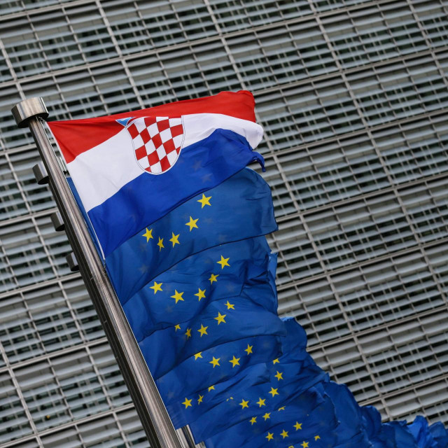 U Odboru za javno zdravlje i sigurnost hrane u ponedjeljak će se raspravljati o novim sojevima koronavirusa i učinkovitosti cjepiva