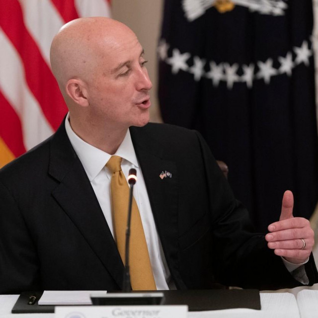 Guverner Nebraske Pete Ricketts