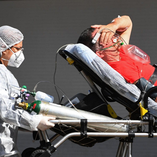 Oboljeli od covida u Brazilu / ilustracija