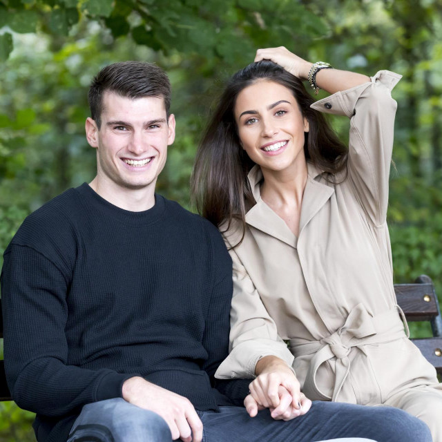 Dinamov vratar Dominik Livaković s djevojkom Helenom Matić