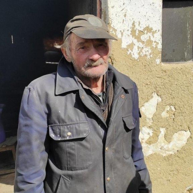 Stjepan Mikulan u srcu Bilogore živi životom kakav mnogi od nas ne možemo niti zamisliti - bez struje i vode, u klijeti pored šume