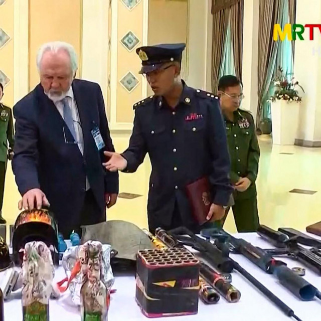 Mjanmarski vojni vrh i general Min Aung Hlaing